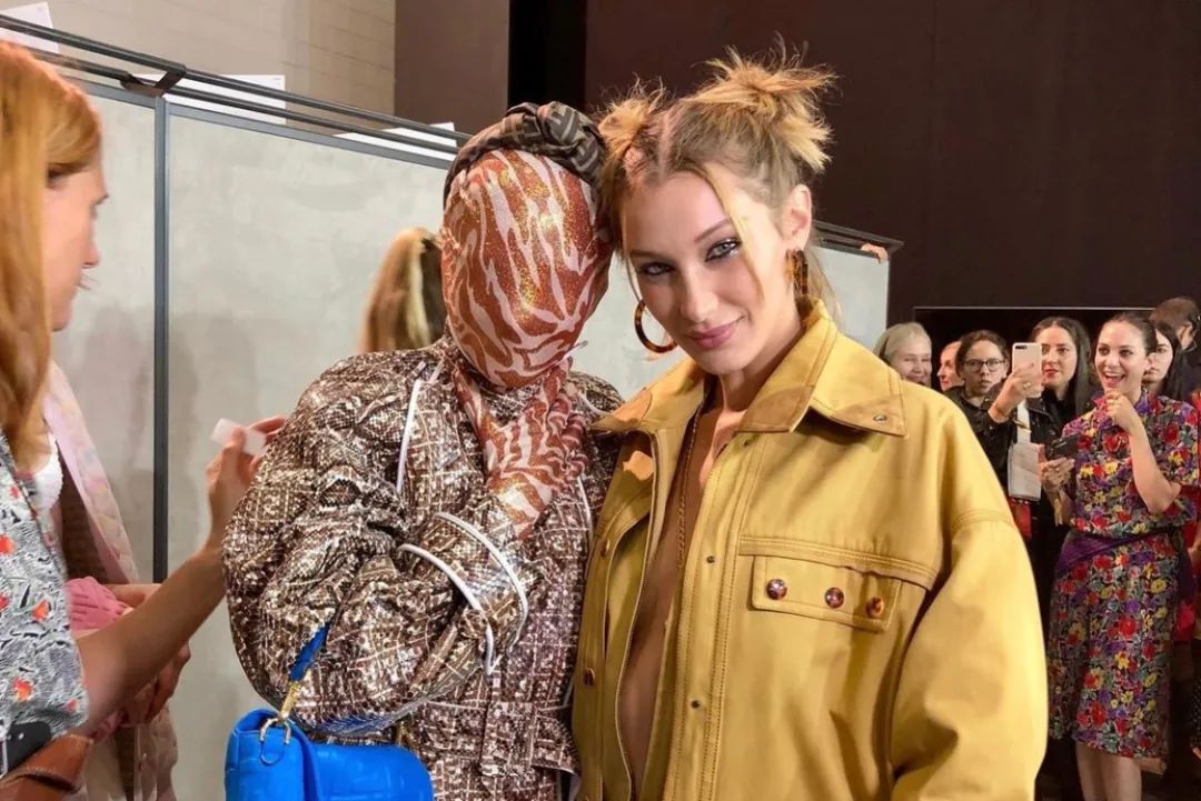 连吴赫都偏爱的「面具」，原来早就成为时装秀场的常客