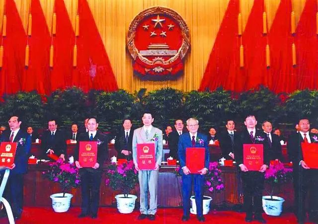 上海有机所，70岁生日快乐！|获得三大奖46项，培养院士16位，有机所的实力到底有多强？