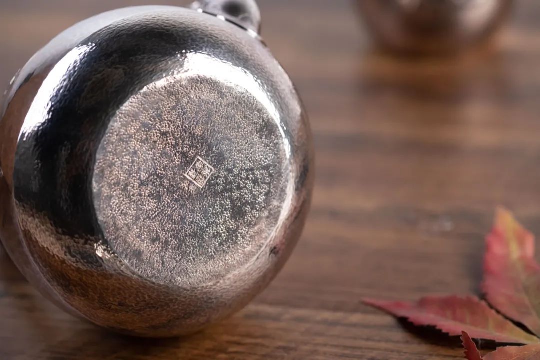 纯银嵌金荷花银壶纯手工泡茶银壶,纯银复古银壶