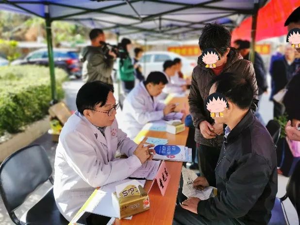 喜报！深圳市中医院荣登2020年度中国医院公益风云榜，摘取年度全国十佳公益影响力医院称号