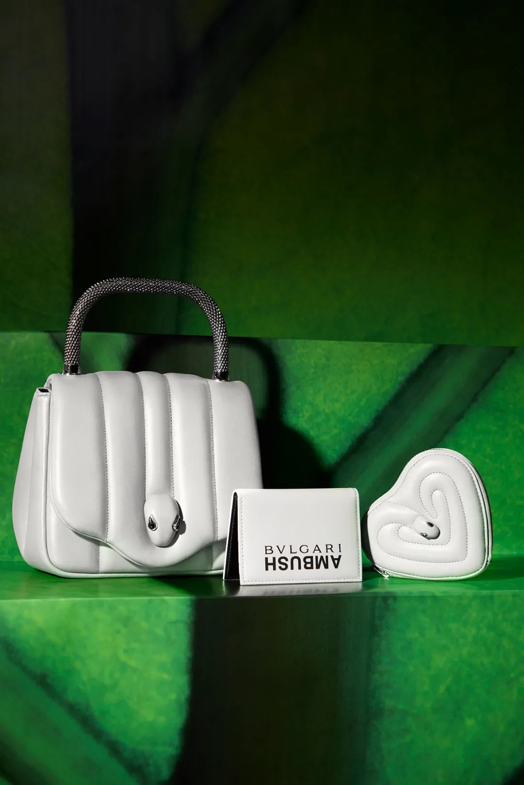 lv和airforce1联名第一次亮相,lv和nba联名棒球服