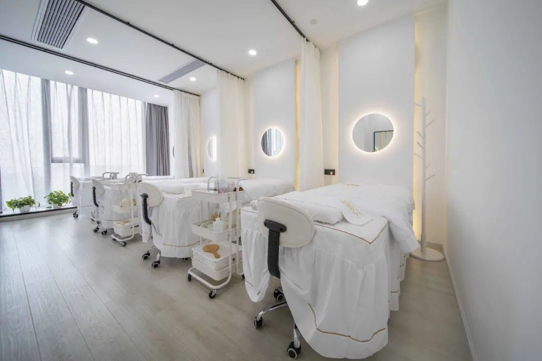 39.9元仙女换季福利！多店通用秒抢skin79原价512元「小气泡深层清洁毛孔轻松净透管理」