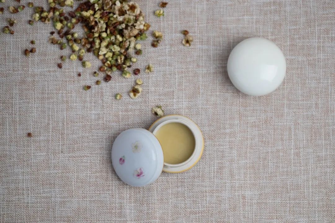 中国香膏vs国外香水,中国香膏vs外国香水