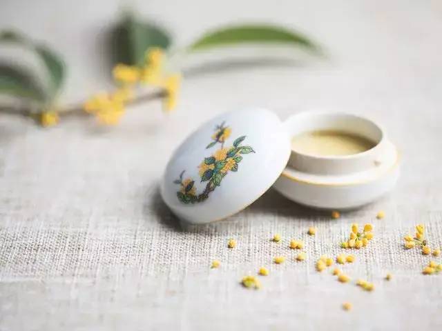 中国香膏vs国外香水,中国香膏vs外国香水