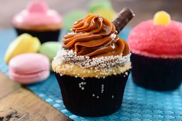 蛋糕店还能赚钱吗,蛋糕店没人怎么还赚钱