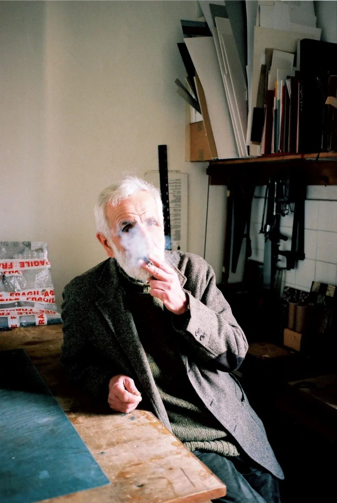 人们从博物馆认识EnzoMari，却把他的设计搬回家