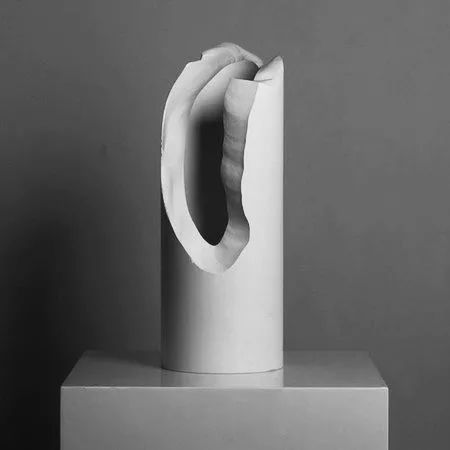 人们从博物馆认识EnzoMari，却把他的设计搬回家