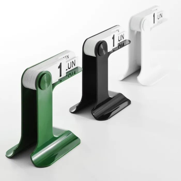 人们从博物馆认识EnzoMari，却把他的设计搬回家