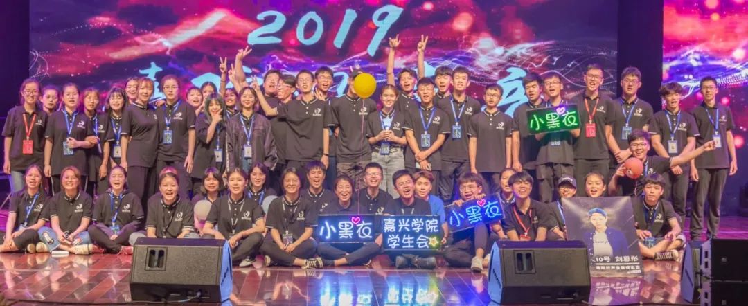 浜斿勾鐑闈掓槬,浜斿勾鍐涙梾闈掓槬