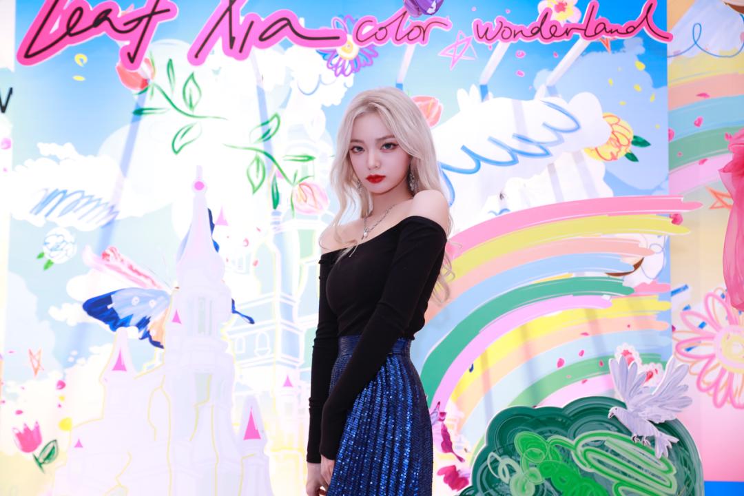 瑞丽25周年超级品牌日直播专场，跟着清华学霸女神一起来种草