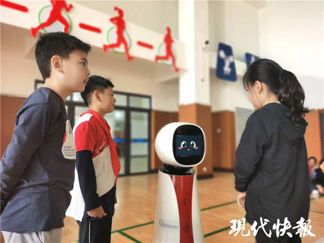 带着“奶牛”进课堂！快宝空降南京小行小学实力圈粉