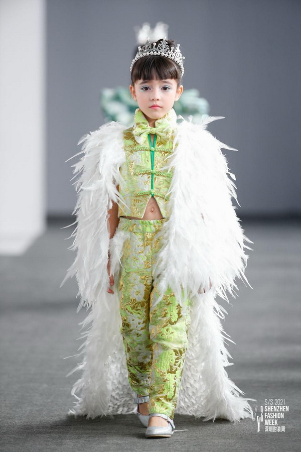 上海时装周潮服儿童走秀,时尚童装时装周走秀