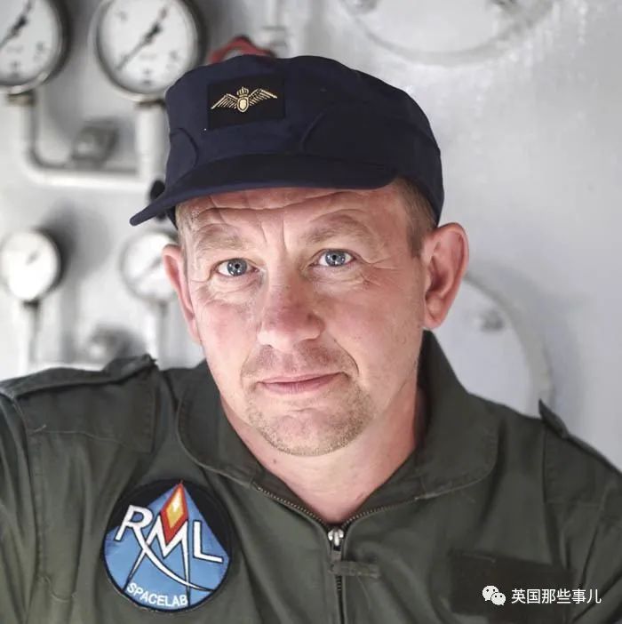 潜水艇里残杀肢解女记者，入狱后又劫持医生逃狱？!这人还能更疯一点吗?