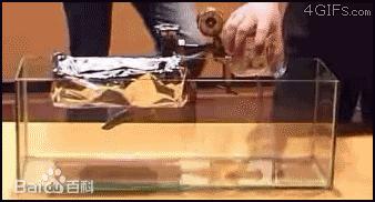 下雨落在火星上,小雨点落在火星上