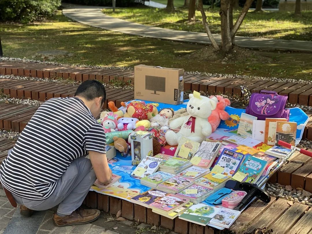 鍗楃爜澶磋閬撶殑鏃ヨ,鍗楃爜澶磋矾鐢熸椿鏃ヨ