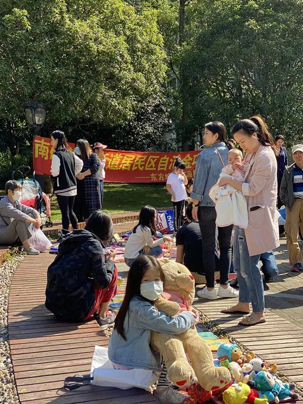 鍗楃爜澶磋閬撶殑鏃ヨ,鍗楃爜澶磋矾鐢熸椿鏃ヨ