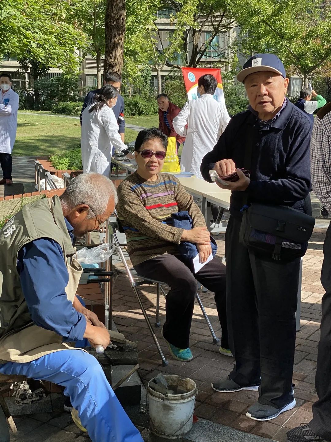 鍗楃爜澶磋閬撶殑鏃ヨ,鍗楃爜澶磋矾鐢熸椿鏃ヨ