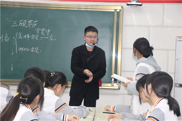 青年教师教学能力大赛宣传视频,青年教师展风采素养大赛促成长