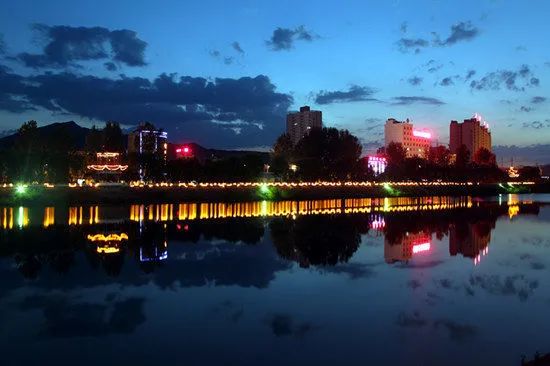 李正善和丹凤眼,李正善作品