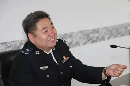 公主岭市监狱*党**委书记、监狱长叶鸿利受邀到长春城郊地区人民检察院，为该院2020年度巡回检查专班授课