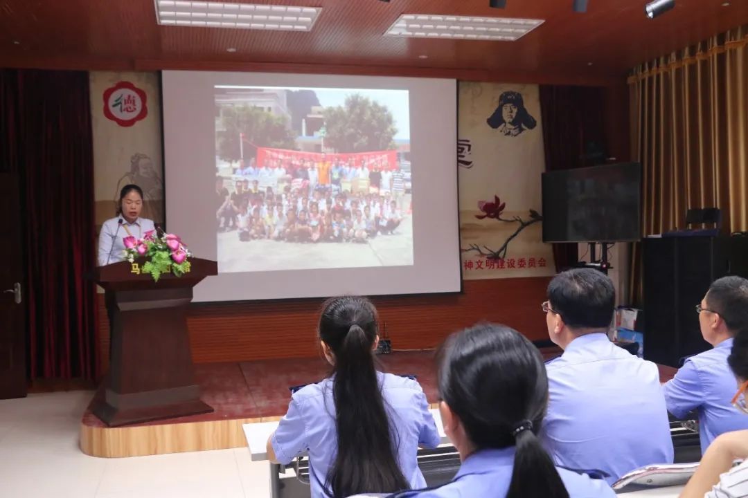 诚信经营热心公益——马山县冠超市贸易有限公司
