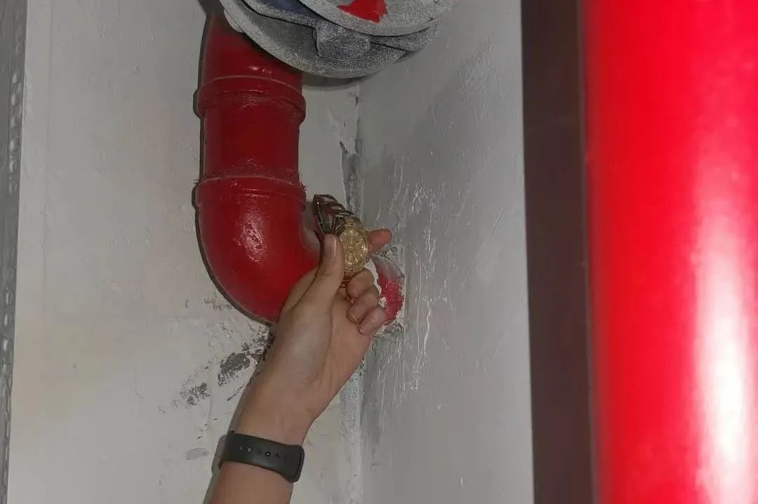 执法实录骗人事件,执法实录当真手表遇上假闺蜜