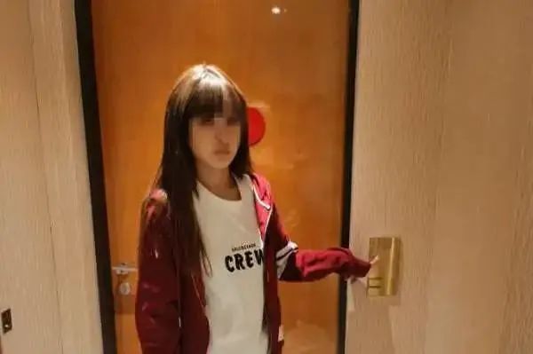 执法实录骗人事件,执法实录当真手表遇上假闺蜜