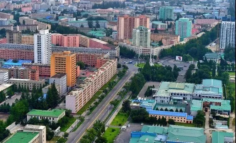 这是一个没有文盲的国家！泉州摄影师探秘实拍“朝鲜表情”