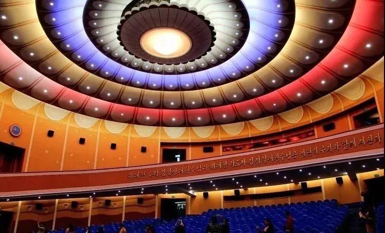 这是一个没有文盲的国家！泉州摄影师探秘实拍“朝鲜表情”