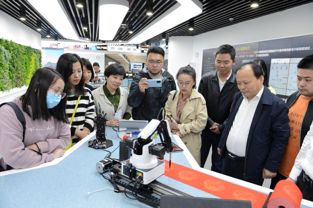 拉开帷幕,拉开帷幕动画素材