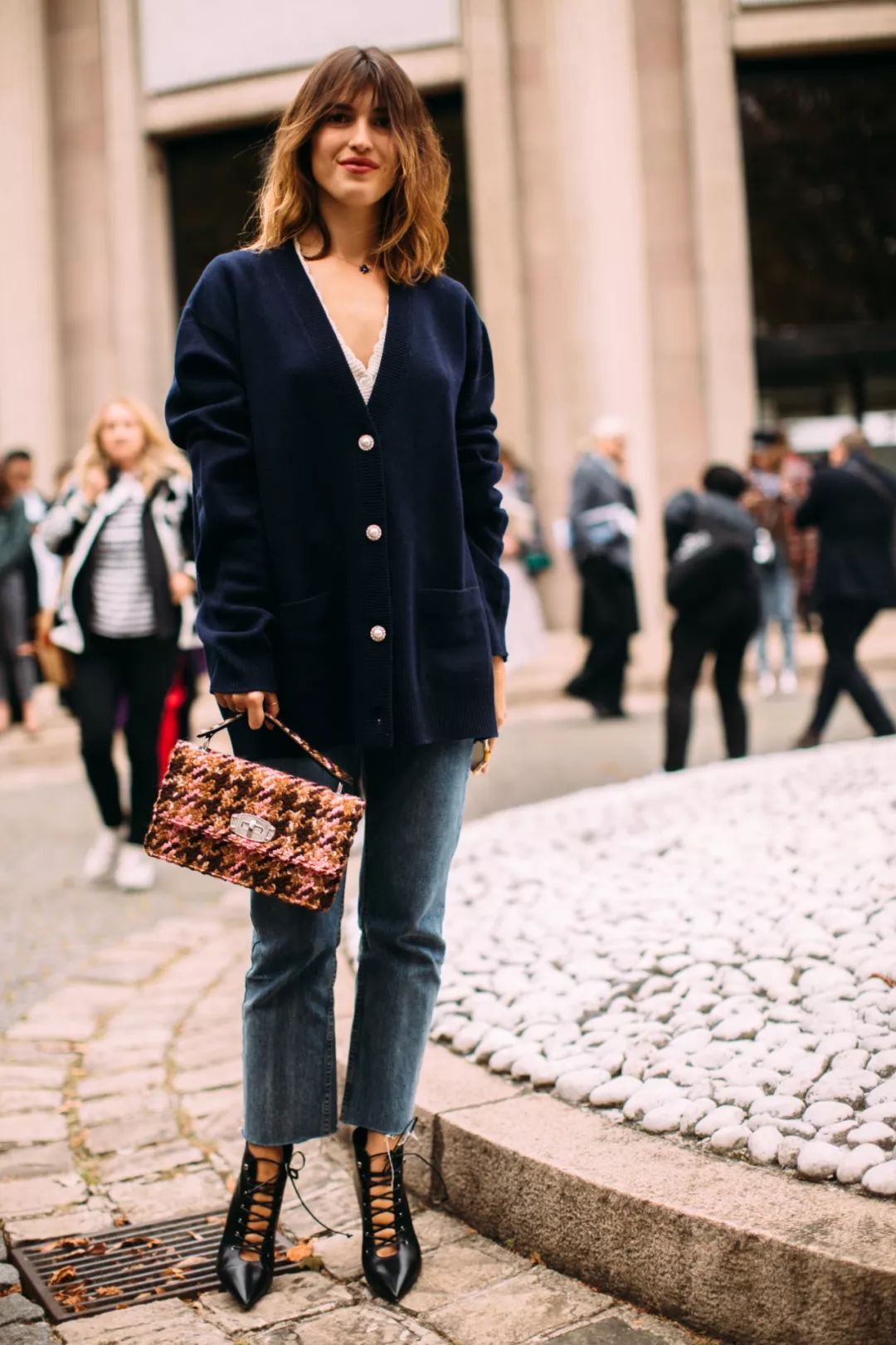 周末突袭|今年流行的V领大毛衣好香好香,看完不被种草算我输