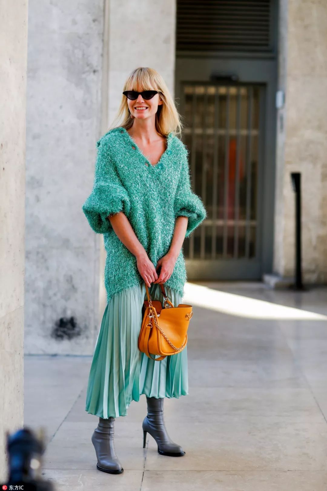 周末突袭|今年流行的V领大毛衣好香好香,看完不被种草算我输