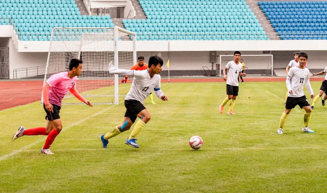 寰愬窞甯傞暱鏉潚灏戝勾鏍″洯瓒崇悆鑱旇禌,閮戝窞甯傞暱鏉潚灏戝勾瓒崇悆鑱旇禌