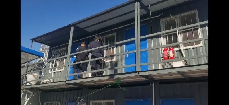 涓ゅ厔寮熻祵閽变笁涓皬鏃惰耽浜嗕笁鍗佷竾,娴庡崡璧屽崥绗竴澶ф