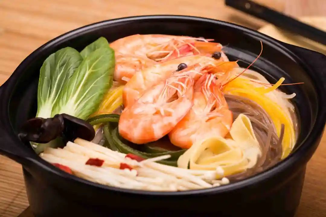 厨房老司机的秘诀!热的均匀、煮肉易烂、炖菜入味的高颜值砂锅,一锅带你重温儿时美味