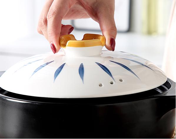 厨房老司机的秘诀!热的均匀、煮肉易烂、炖菜入味的高颜值砂锅,一锅带你重温儿时美味