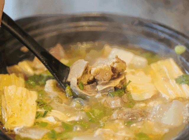 厨房老司机的秘诀!热的均匀、煮肉易烂、炖菜入味的高颜值砂锅,一锅带你重温儿时美味