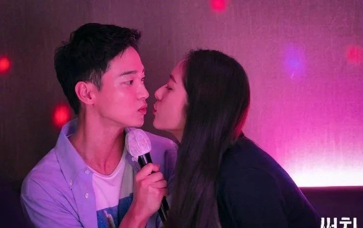 壹周潮话题|杨幂扶了个寂寞也美，万圣节Mai真的拼