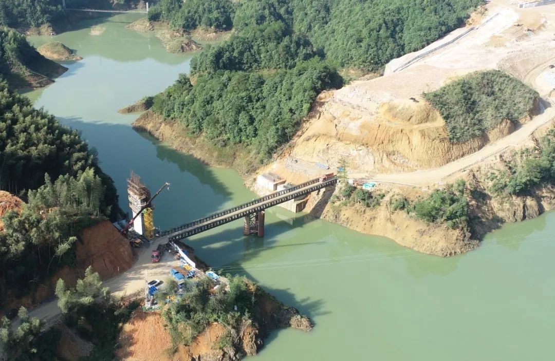 景文高速东坑段,景文高速东坑隧道