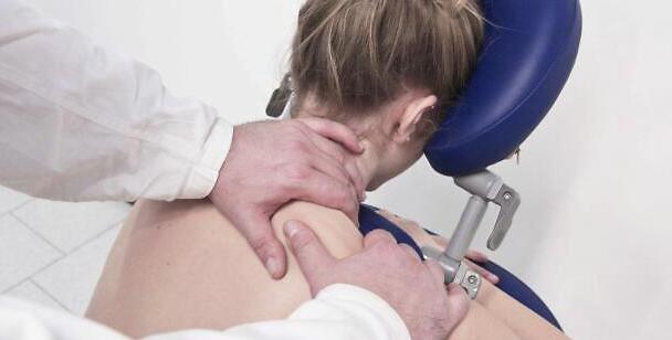 缓解颈椎病疼痛的方法,被颈椎腰椎折磨的日常