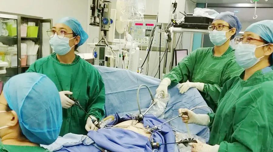 【佑安服务】重获健康，北京佑安医院妇科团队帮助变“胖”的姑娘甩掉3斤多的大肿瘤