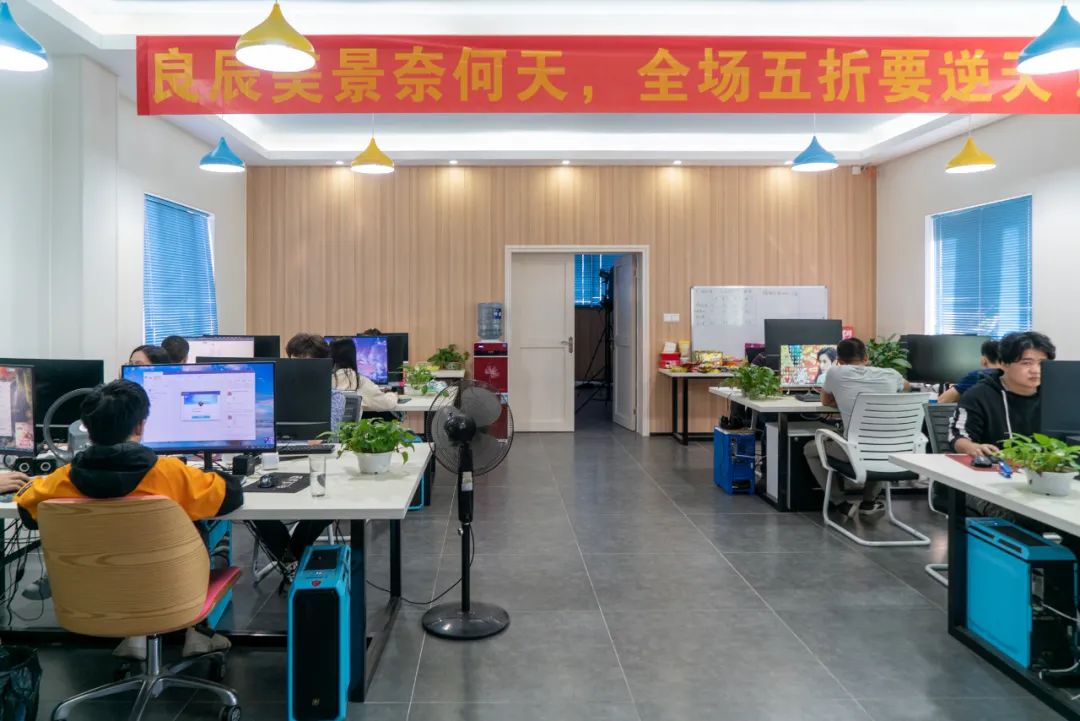 柳州螺蛳粉最正宗的地方在哪里,带你参观地道的柳州螺蛳粉店