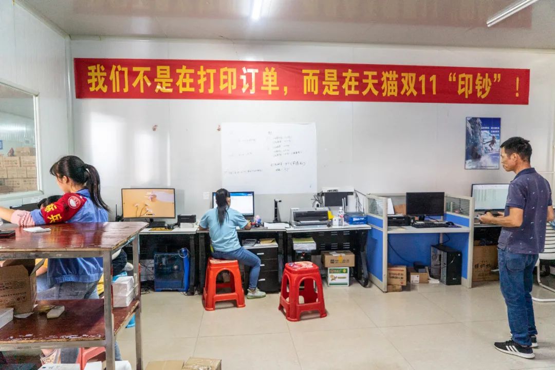 柳州螺蛳粉最正宗的地方在哪里,带你参观地道的柳州螺蛳粉店