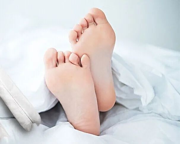 穿着舒服加绒防雨鞋,冬季慵懒风鞋防水