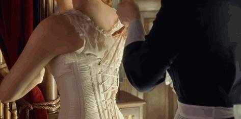 运动时穿上束腰带能帮助瘦腰吗,用束腰带能减肚子吗