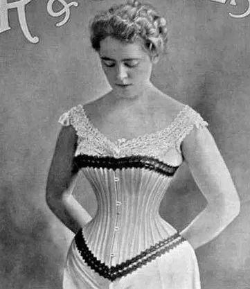 运动时穿上束腰带能帮助瘦腰吗,用束腰带能减肚子吗