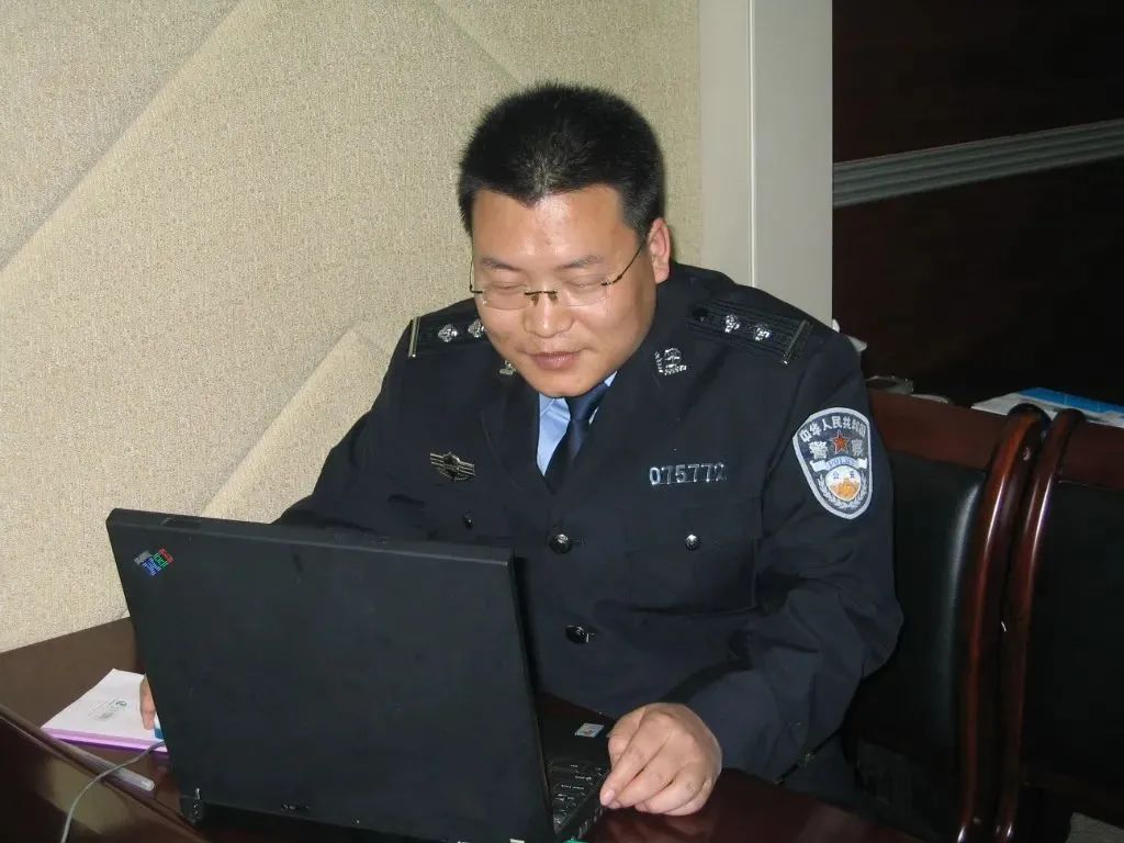 *徽警**荣耀热血铸就丨追记“全国公安系统二级英模”、廊坊市公安局网安支队民警武国义