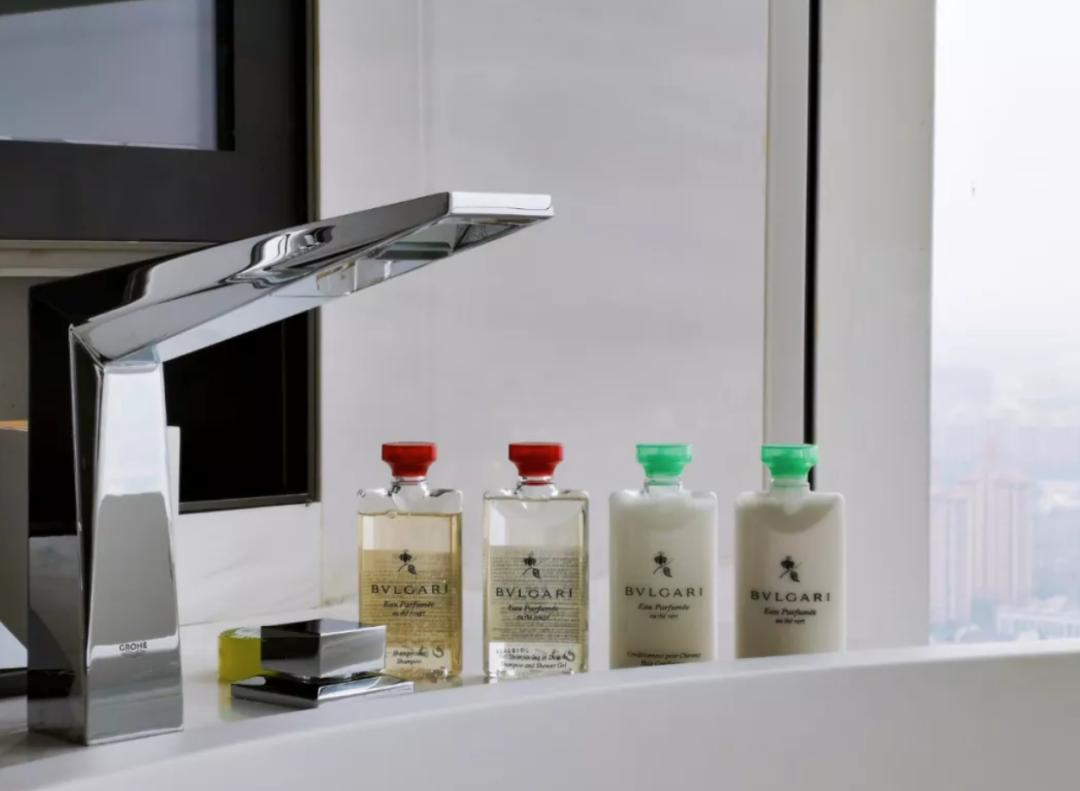 住酒店带什么必备品安全,住酒店一次性必备用品要准备哪些