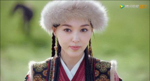 唐嫣再扮紫萱肉眼打碎角色滤镜,唐嫣时隔11年再扮紫萱冻龄美貌