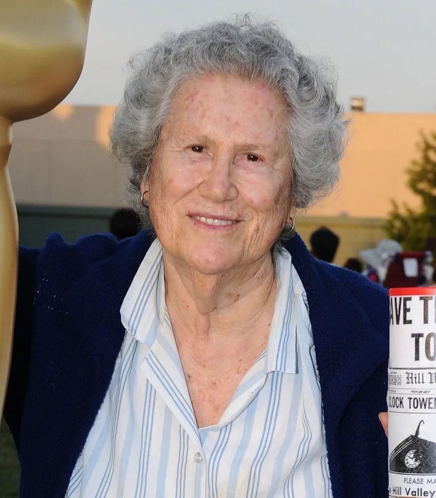 《看电影》总第800期，细数100位最好笑喜剧人，还他们该有名分